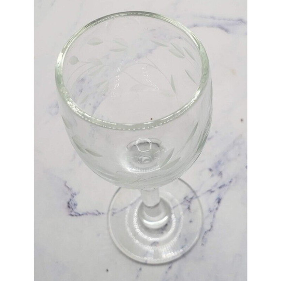 Set of 4 Vintage Etched Crystal Cordial Liquor Glasses Four Inch Stemware - Picture 6 of 11